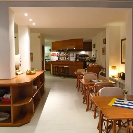 Yacht Club 3* Marciana Marina (Isola d'Elba)