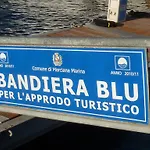 Yacht Club 3*