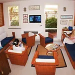 Yacht Club 3*